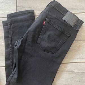 Men’s Levi jeans